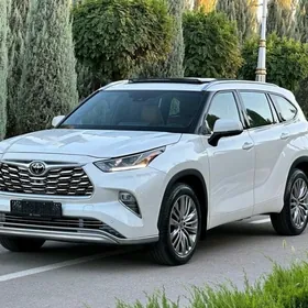 Toyota Highlander 2022