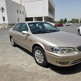 Toyota Camry 2001