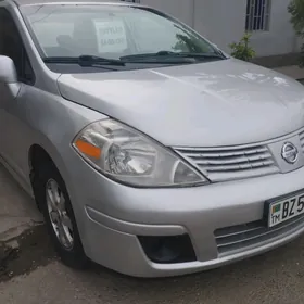 Nissan Versa 2010