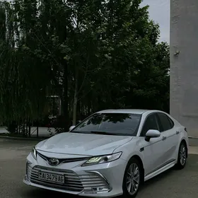 Toyota Camry 2022
