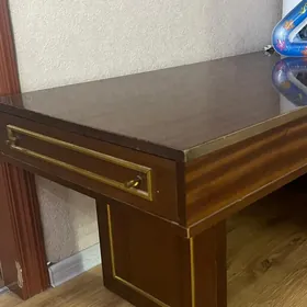 журнальный стол
