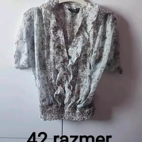 Блузки