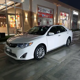Toyota Camry 2012