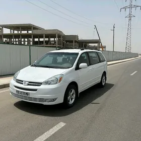 Toyota Sienna 2004