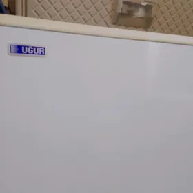 морозильник UGUR