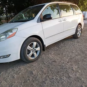 Toyota Sienna 2009