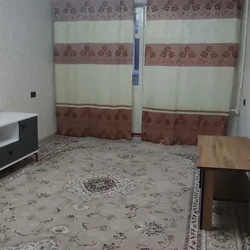11 мкр 3 комнатная 3 этаж
