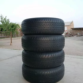 Dunlop 265 65 17