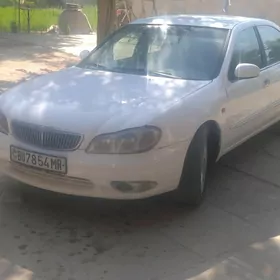 Nissan Maxima 2000