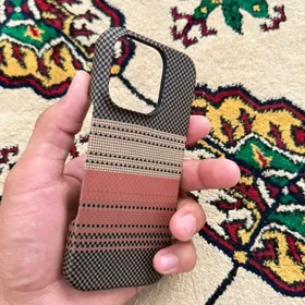 Pitaka chehol iphone 16 pro