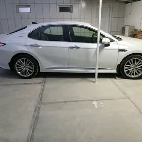 Toyota Camry 2018