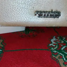 Диван
