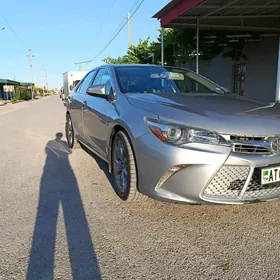 Toyota Camry 2016