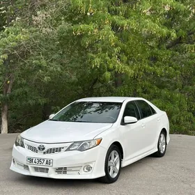 Toyota Camry 2013