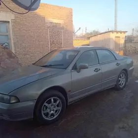 Mitsubishi Diamante 1995