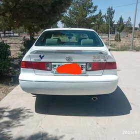 Toyota Camry 2000