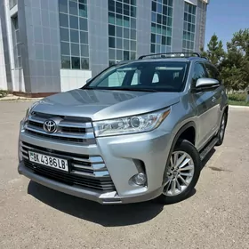 Toyota Highlander 2017