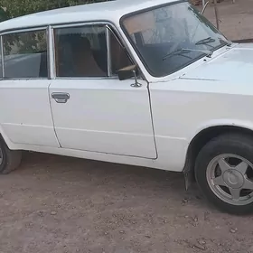 Lada 2104 1980