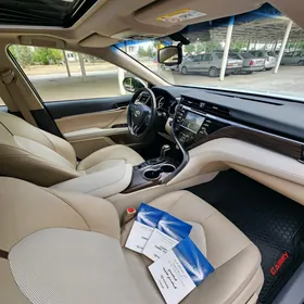Toyota Camry 2020