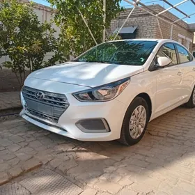 Hyundai Accent 2021