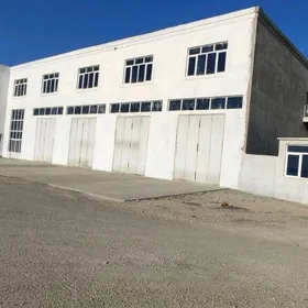 önümçilik baza, kemping