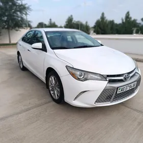 Toyota Camry 2017