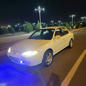 Hyundai Elantra 1996