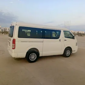 Toyota Hiace 2007