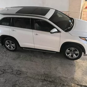 Toyota Highlander 2018