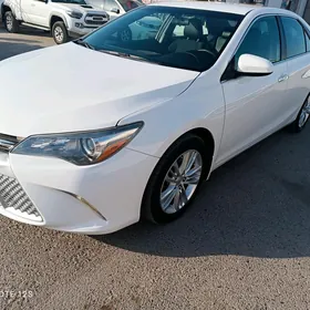 Toyota Camry 2016