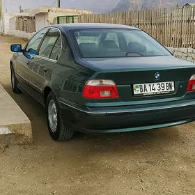 BMW E39 1998