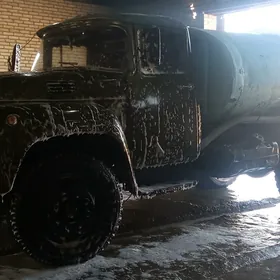 Zil 130 1984