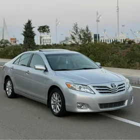 Toyota Camry 2010