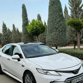 Toyota Camry 2020