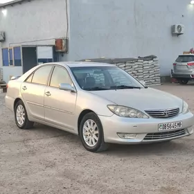 Toyota Camry 2004