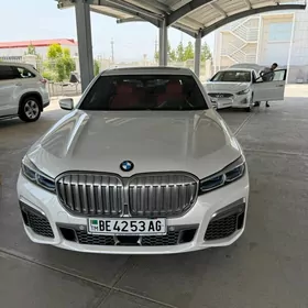 BMW 740 2020
