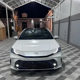 Toyota Camry 2025