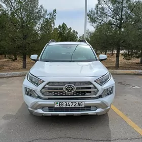 Toyota RAV4 2019