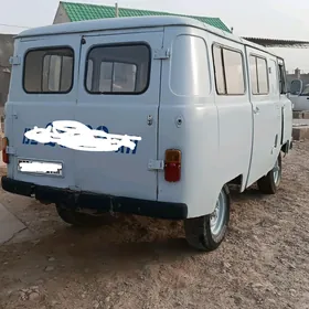 UAZ Profi 1995