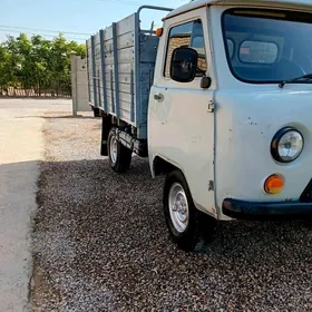 UAZ 2206 1999