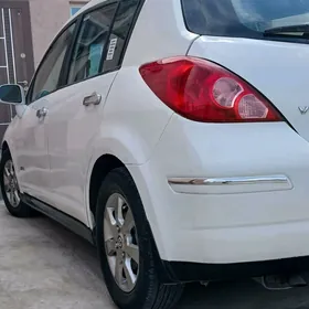 Nissan Versa 2009