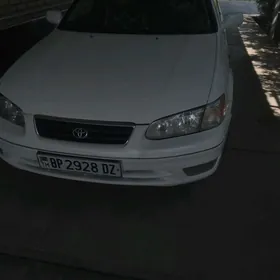Toyota Camry 2000