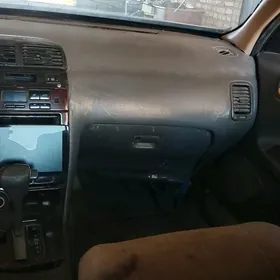 Nissan Cefiro 1995