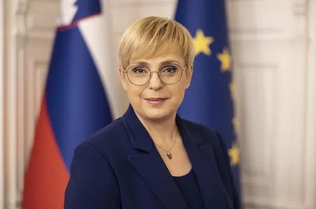 Türkmenistanyň Prezidenti Sloweniýany Döwlet güni bilen gutlady