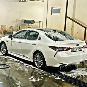 Toyota Camry 2022
