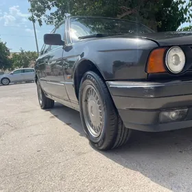 BMW E34 1992