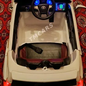 Tayota Prada