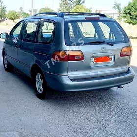 Toyota Sienna 2000