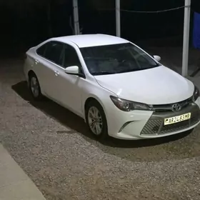 Toyota Camry 2017
