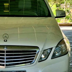 Mercedes-Benz E350 2011